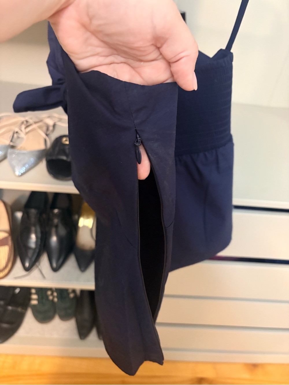 Banana Republic Factory Navy Spaghetti-Strap Knot Cami, L - Picture 9 of 10